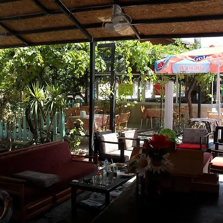 Ozalp Apart Otel 3*